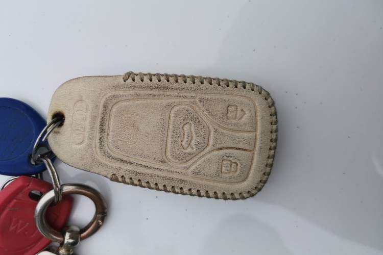 Used Audi A4L 2024 40 TFSI Fashion Dynamic Model Vehicle Key