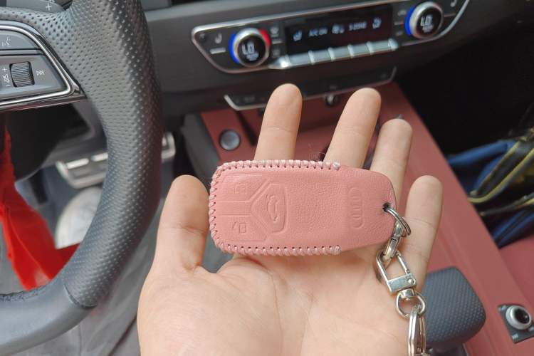 Used Audi A4L 2024 40 TFSI Luxury Dynamic Edition Vehicle Key