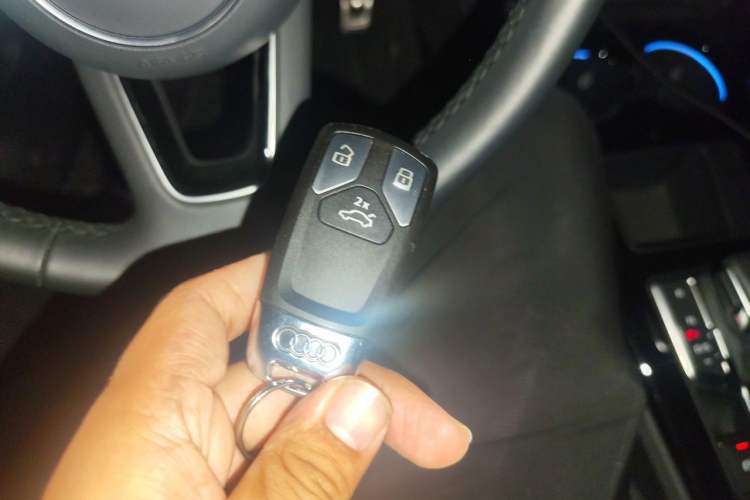 Used Audi A4L 2024 40 TFSI Luxury Dynamic Edition Vehicle Key