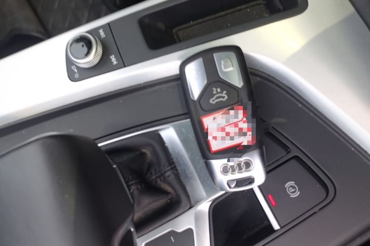 Used Audi A4L 2024 40 TFSI Fashion Dynamic Model Vehicle Key