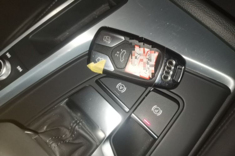 Used Audi A4L 2024 40 TFSI Fashion Dynamic Model Vehicle Key
