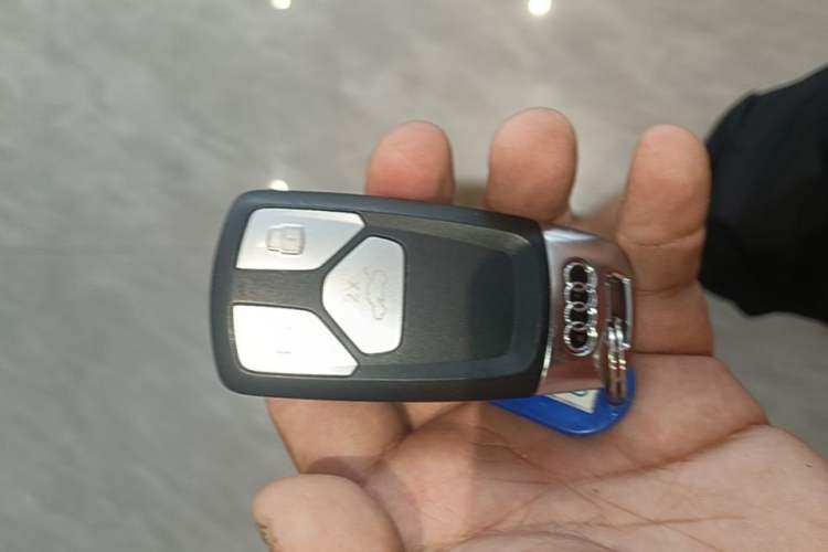 Used Audi A4L 2024 40 TFSI Luxury Dynamic Edition Vehicle Key