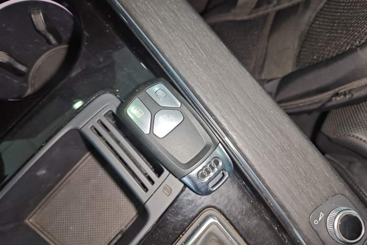 Used Audi A4L 2024 40 TFSI Luxury Dynamic Edition Vehicle Key