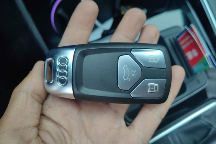Used Audi A4L 2024 40 TFSI Luxury Dynamic Edition Vehicle Key