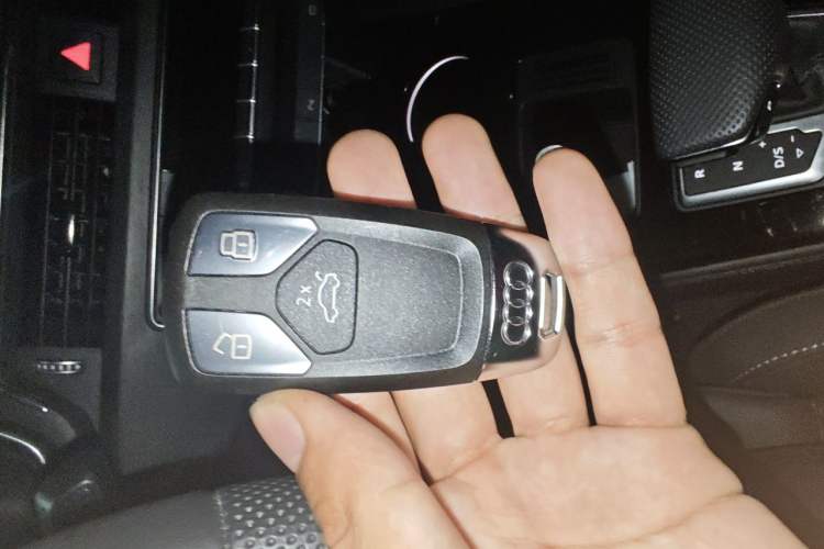 Used Audi A4L 2024 40 TFSI Luxury Dynamic Edition Vehicle Key