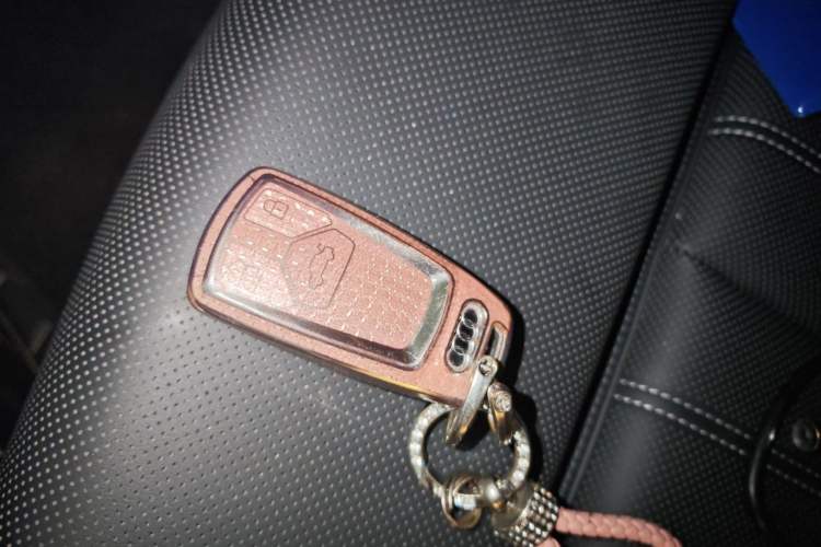 Used Audi A4L 2024 40 TFSI Fashion Dynamic Model Vehicle Key