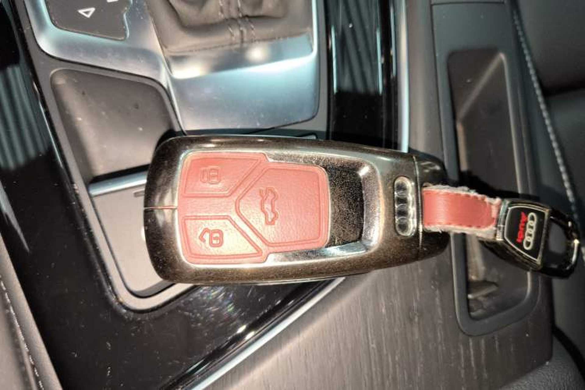 Used Audi A4L 2024 40 TFSI Luxury Dynamic Edition Vehicle Key