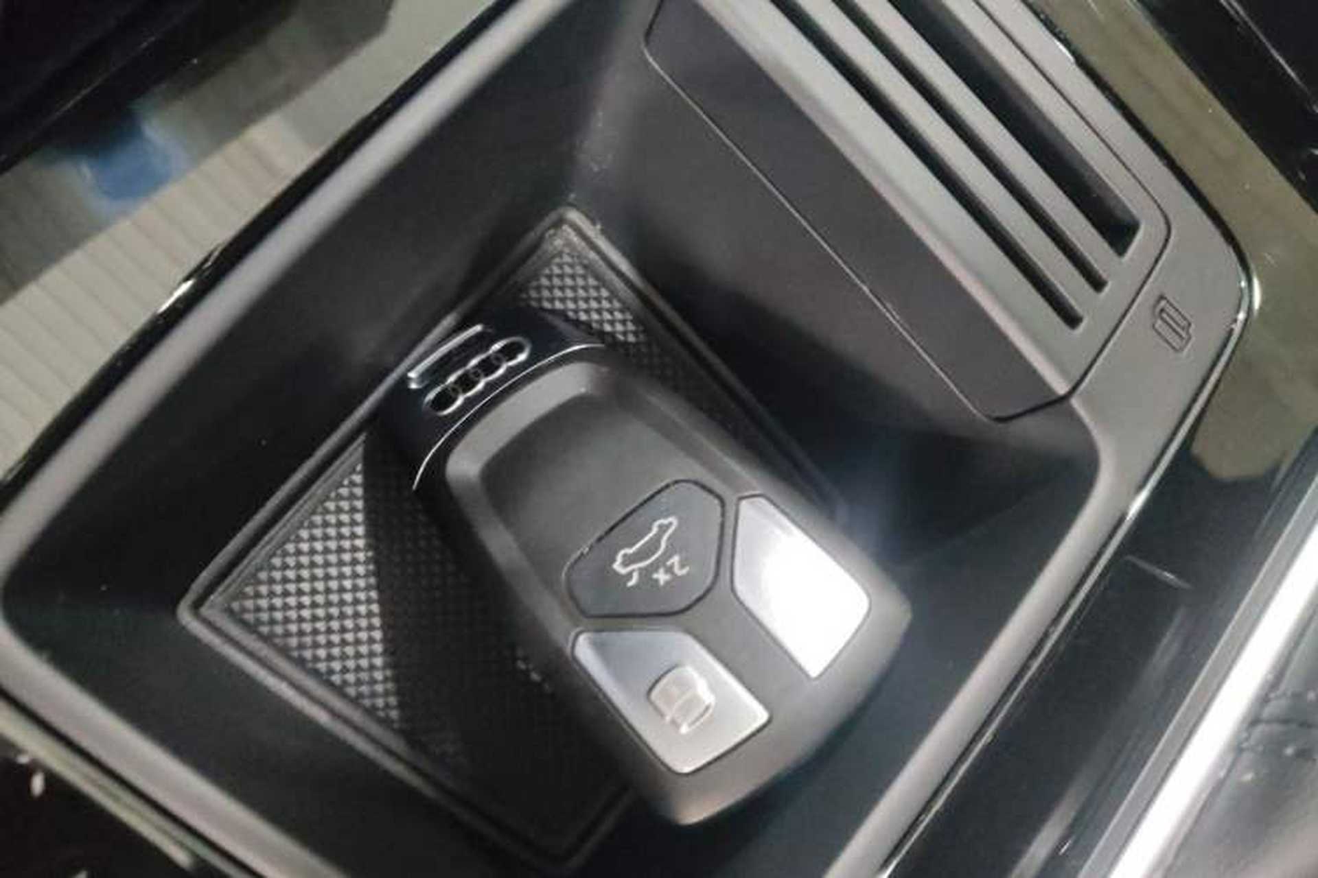 Used Audi A4L 2024 40 TFSI Luxury Dynamic Edition Vehicle Key