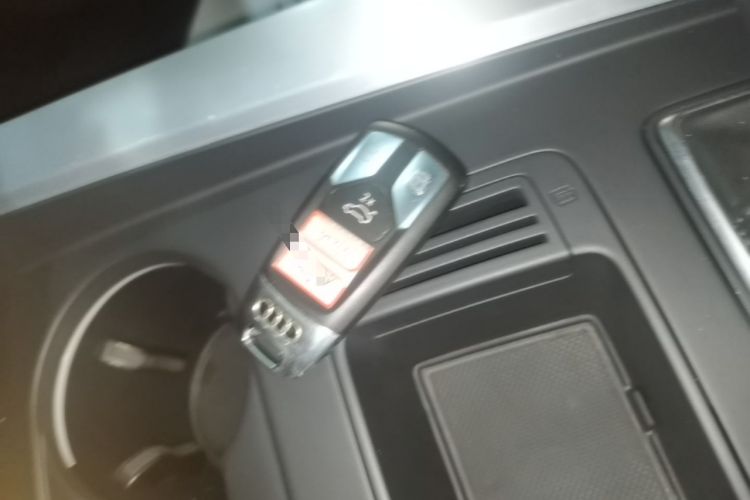 Used Audi A4L 2024 40 TFSI Fashion Dynamic Model Vehicle Key
