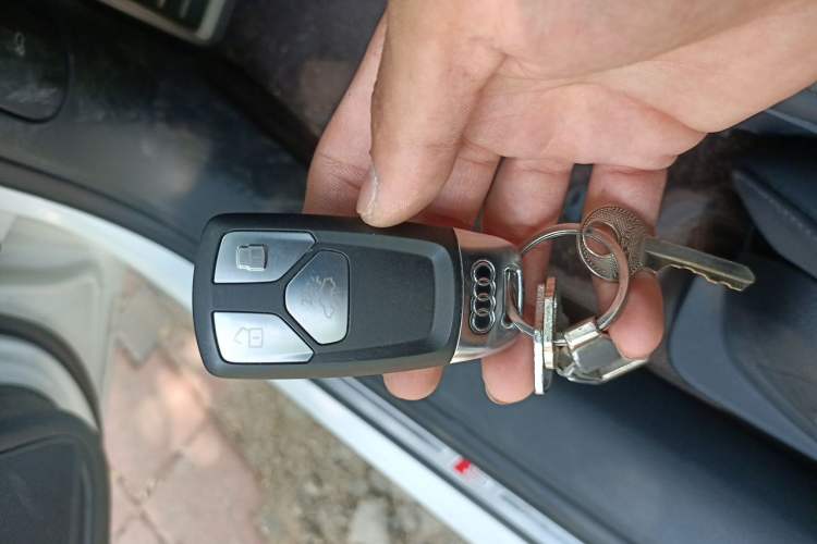 Used Audi A4L 2024 40 TFSI Luxury Dynamic Edition Vehicle Key