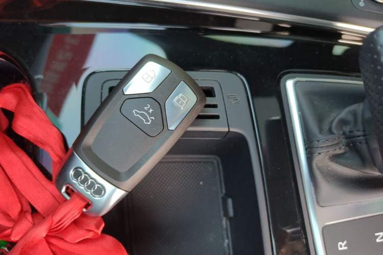 Used Audi A4L 2024 40 TFSI Luxury Dynamic Edition Vehicle Key