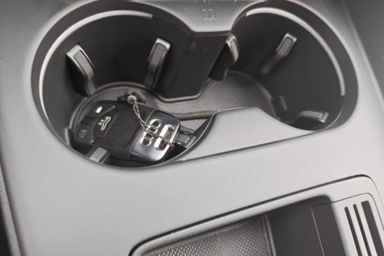 Used Audi A4L 2024 40 TFSI Fashion Dynamic Model Vehicle Key