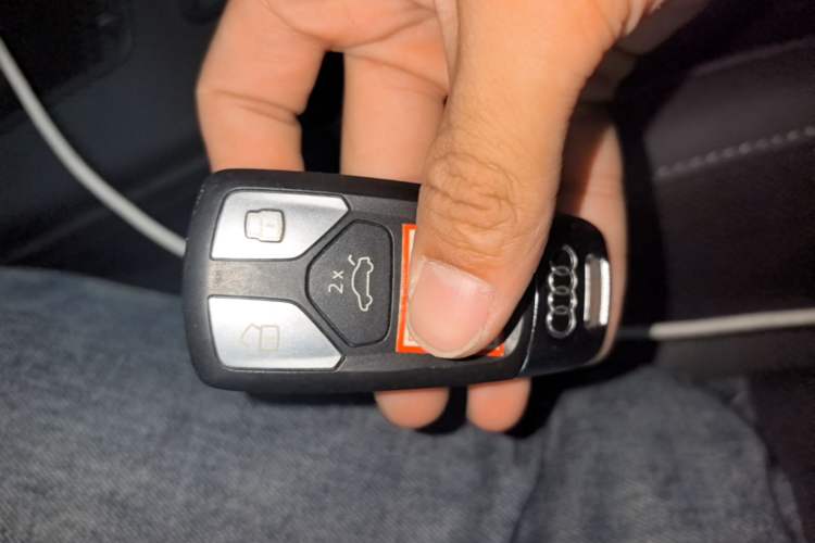 Used Audi A4L 2024 40 TFSI Fashion Dynamic Model Vehicle Key