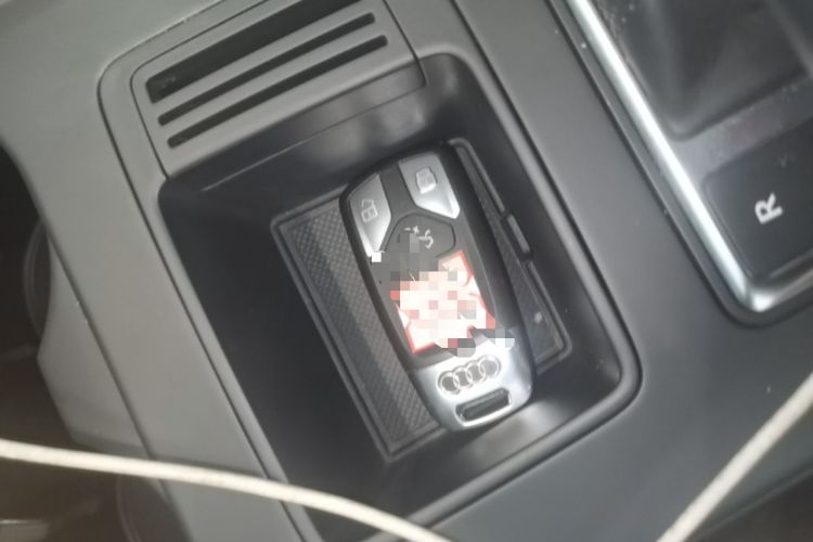 Used Audi A4L 2024 40 TFSI Fashion Dynamic Model Vehicle Key