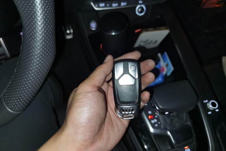 Used Audi A4L 2024 40 TFSI Luxury Dynamic Edition Vehicle Key