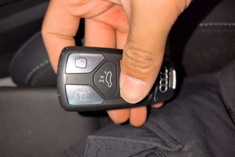 Used Audi A4L 2024 40 TFSI Fashion Dynamic Model Vehicle Key