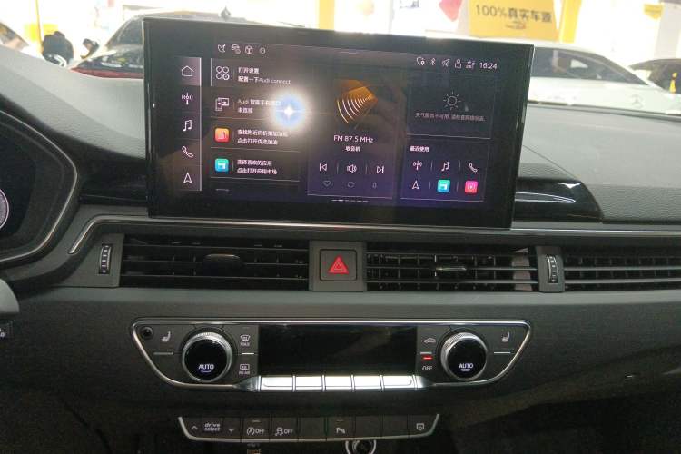 Used Audi A4L 2025 2 Million Units Enjoyment Version 40 TFSI Luxury Dynamic Edition Audio And AC Panel