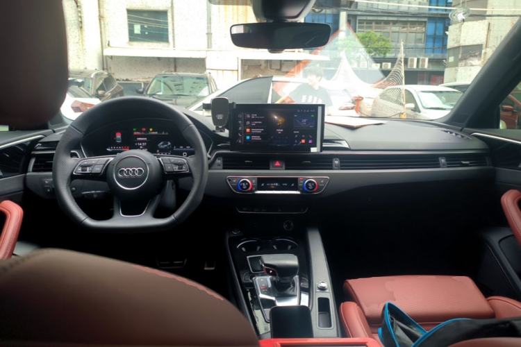 Used Audi A4L 2025 2 Million Units Enjoyment Version 40 TFSI Luxury Dynamic Edition B&O Starry Night Edition Center Console