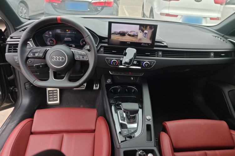 Used Audi A4L 2025 2 Million Units Enjoyment Version 40 TFSI Luxury Dynamic Edition Center Console