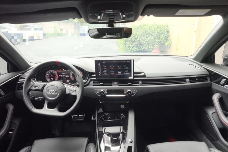Used Audi A4L 2025 2 Million Units Enjoyment Version 40 TFSI Luxury Dynamic Edition Center Console
