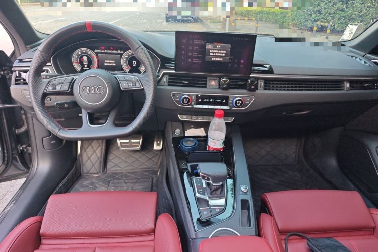 Used Audi A4L 2025 2 Million Units Enjoyment Version 40 TFSI Luxury Dynamic Edition Center Console