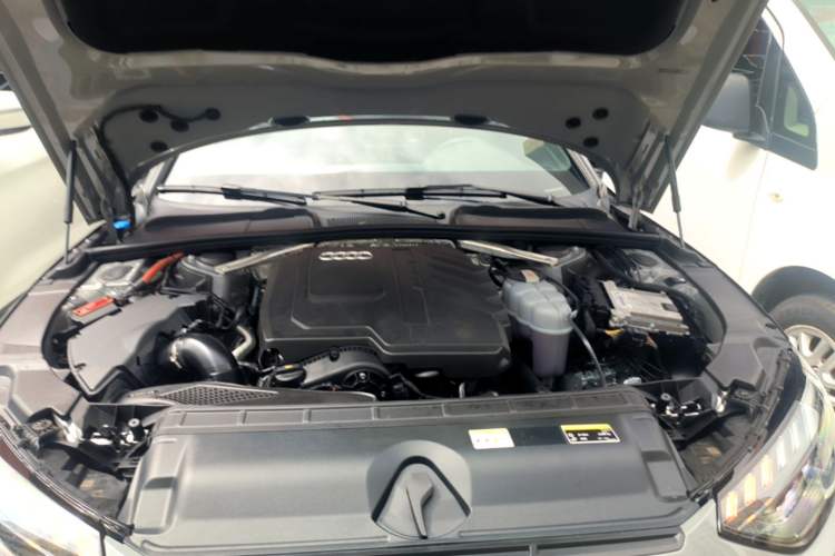 Used Audi A4L 2025 2 Million Units Enjoyment Version 40 TFSI Luxury Dynamic Edition B&O Starry Night Edition Engine Bay