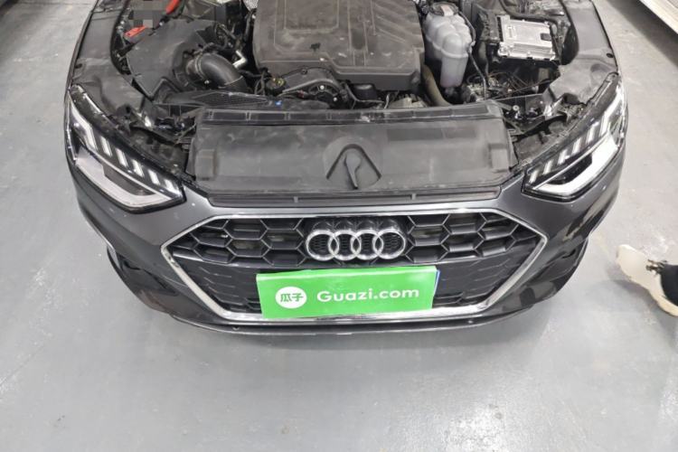 Used Audi A4L 2025 2 Million Units Enjoyment Version 40 TFSI Stylish and Dynamic Type Engine Bay