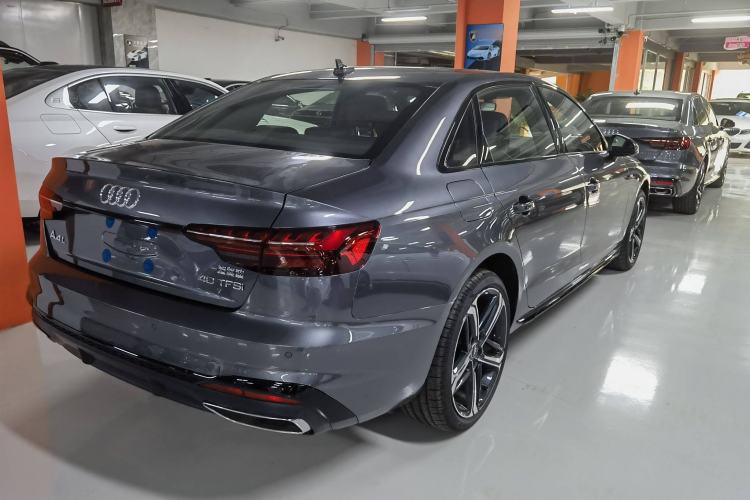Used Audi A4L 2025 2 Million Units Enjoyment Version 40 TFSI Luxury Dynamic Edition Exterior 6