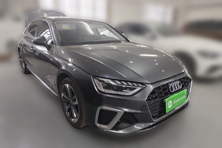 Used Audi A4L 2025 2 Million Units Enjoyment Version 40 TFSI Stylish and Dynamic Type Front Right 45 Deg