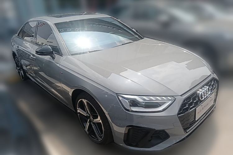 Used Audi A4L 2025 2 Million Units Enjoyment Version 40 TFSI Luxury Dynamic Edition Front Right 45 Deg