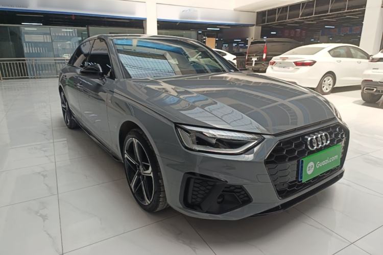 Used Audi A4L 2025 2 Million Units Enjoyment Version 40 TFSI Luxury Dynamic Edition Front Right 45 Deg