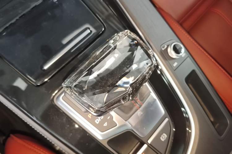 Used Audi A4L 2025 2 Million Units Enjoyment Version 40 TFSI Luxury Dynamic Edition B&O Starry Night Edition Gear Lever