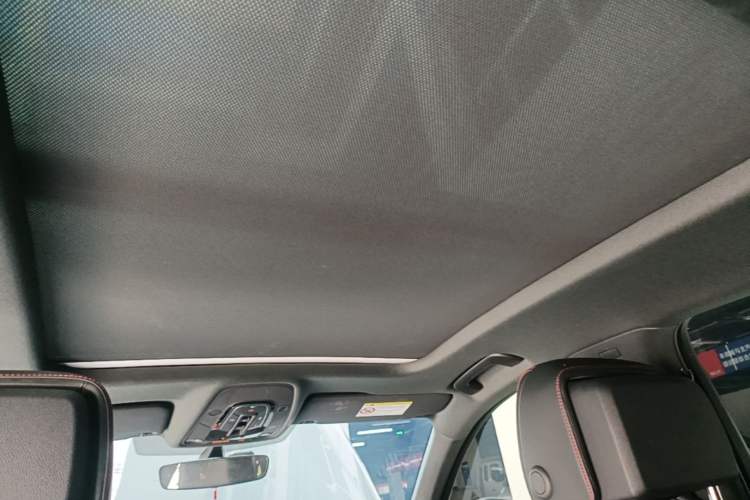 Used Audi A4L 2025 2 Million Units Enjoyment Version 40 TFSI Luxury Dynamic Edition Headliner