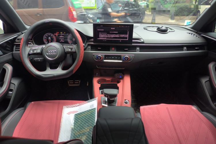 Used Audi A4L 2025 2 Million Units Enjoyment Version 40 TFSI Luxury Dynamic Edition Interior 2