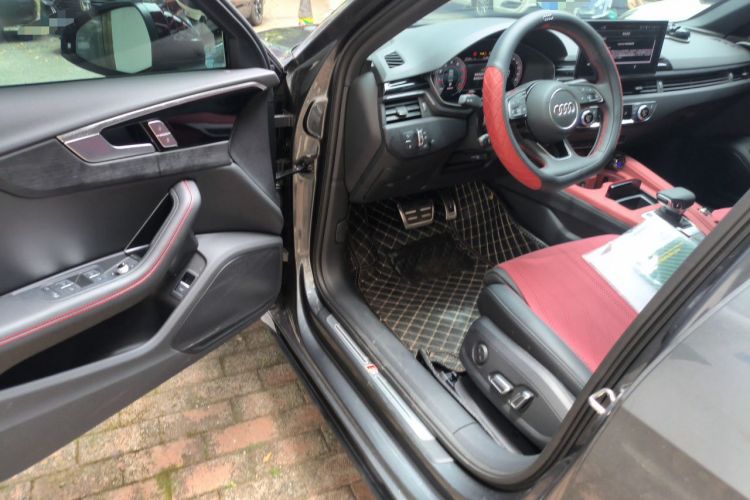 Used Audi A4L 2025 2 Million Units Enjoyment Version 40 TFSI Luxury Dynamic Edition Interior 3