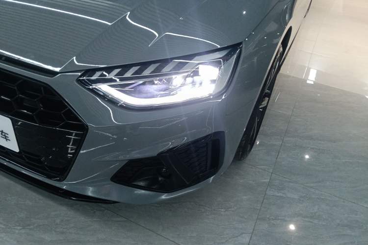 Used Audi A4L 2025 2 Million Units Enjoyment Version 40 TFSI Luxury Dynamic Edition Left Front Headlight