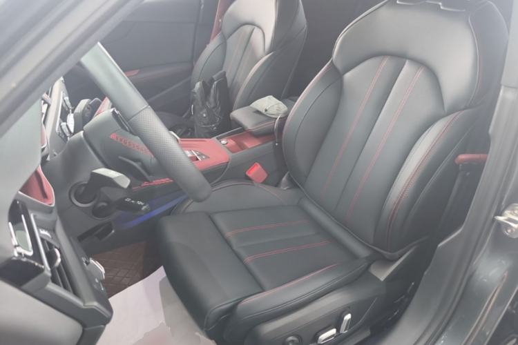Used Audi A4L 2025 2 Million Units Enjoyment Version 40 TFSI Luxury Dynamic Edition Left Front Seat