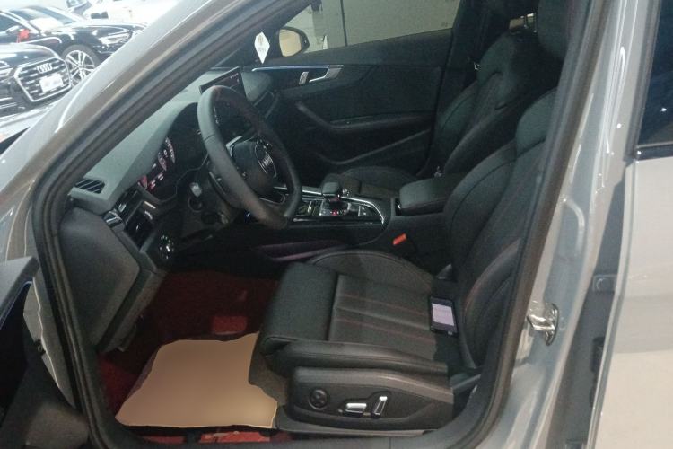Used Audi A4L 2025 2 Million Units Enjoyment Version 40 TFSI Luxury Dynamic Edition Left Front Seat