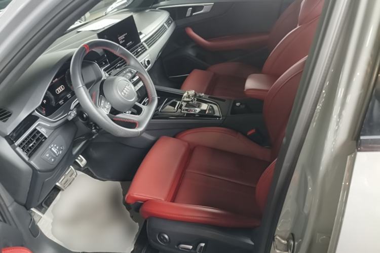 Used Audi A4L 2025 2 Million Units Enjoyment Version 40 TFSI Luxury Dynamic Edition B&O Starry Night Edition Left Front Seat