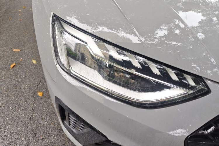 Used Audi A4L 2025 2 Million Units Enjoyment Version 40 TFSI Luxury Dynamic Edition Right Front Headlight