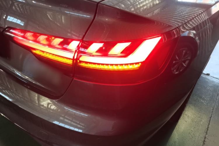 Used Audi A4L 2025 2 Million Units Enjoyment Version 40 TFSI Luxury Dynamic Edition Right Rear Taillight