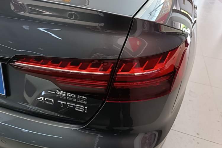 Used Audi A4L 2025 2 Million Units Enjoyment Version 40 TFSI Luxury Dynamic Edition Right Rear Taillight
