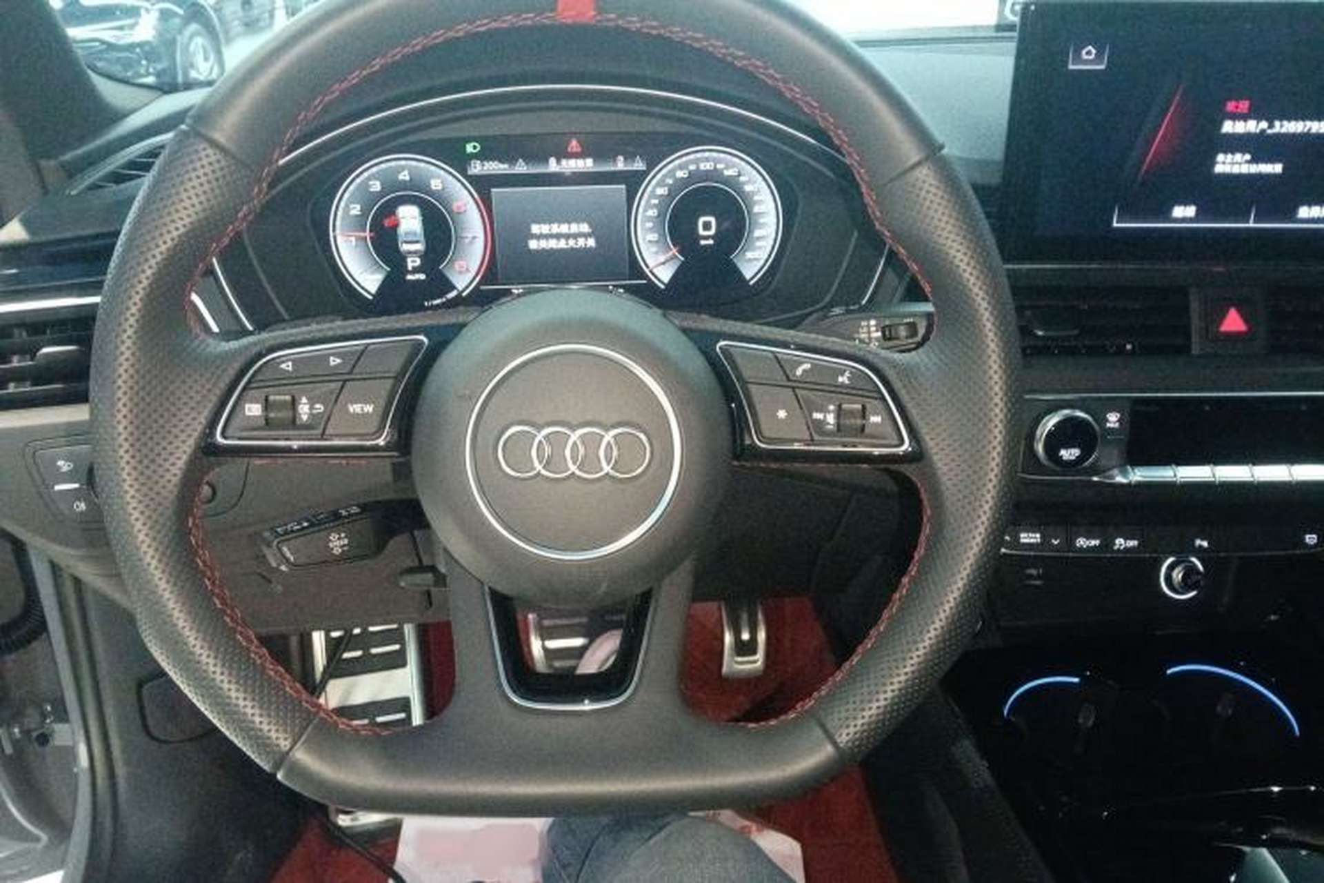 Used Audi A4L 2025 2 Million Units Enjoyment Version 40 TFSI Luxury Dynamic Edition Steering Wheel