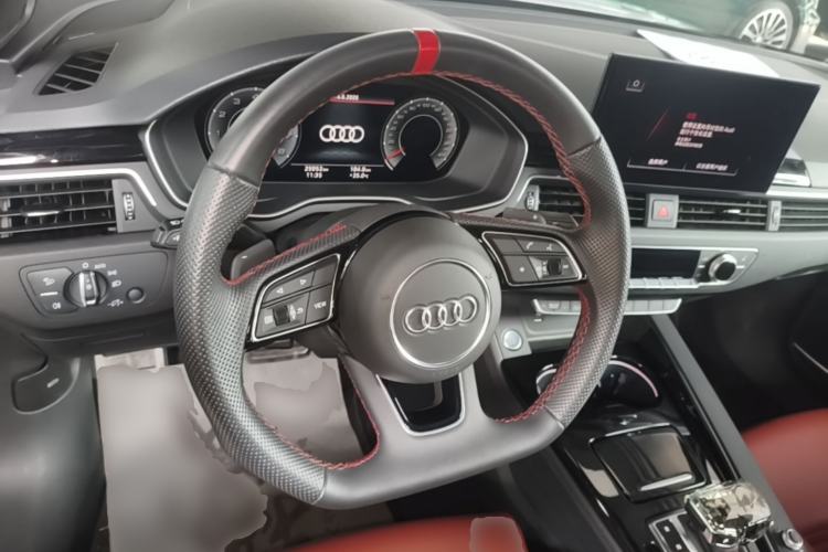 Used Audi A4L 2025 2 Million Units Enjoyment Version 40 TFSI Luxury Dynamic Edition B&O Starry Night Edition Steering Wheel