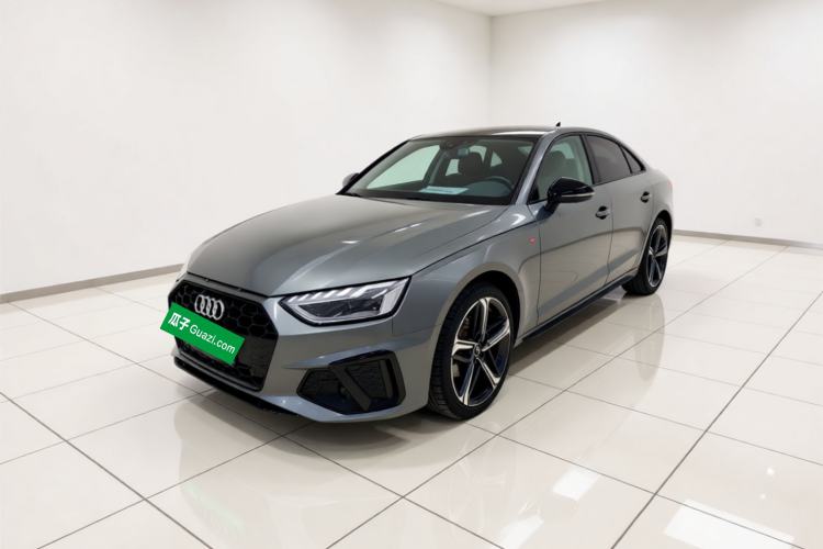 Audi A4L 2025 2 Million Units Enjoyment Version 40 TFSI Luxury Dynamic Edition