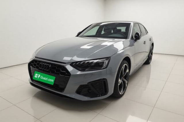 Ojetý Audi A4L 2025 2 Million Units Enjoyment Version 40 TFSI Luxury Dynamic Edition B&O Starry Night Edition