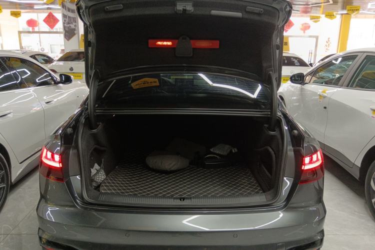 Used Audi A4L 2025 2 Million Units Enjoyment Version 40 TFSI Luxury Dynamic Edition Trunk