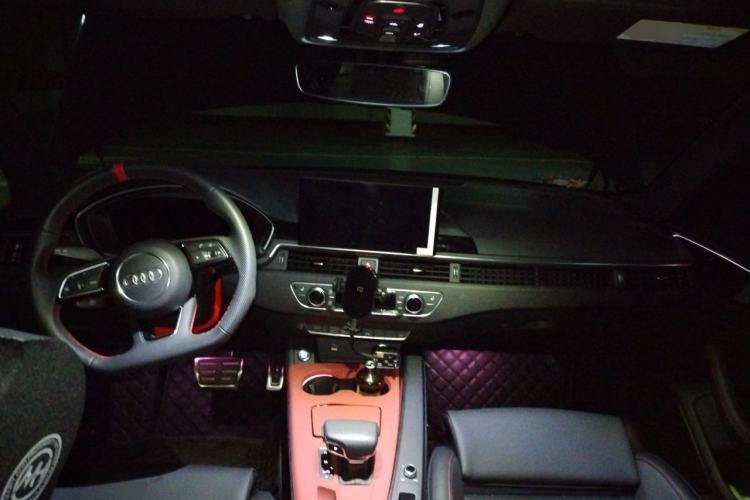 Used Audi A4L 2025 2 Million Units Enjoyment Version 40 TFSI Stylish and Dynamic Type Center Console