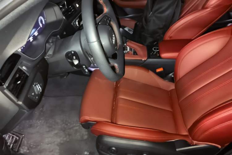 Used Audi A4L 2025 2 Million Units Enjoyment Version 40 TFSI Luxury Dynamic Edition Driver Seat