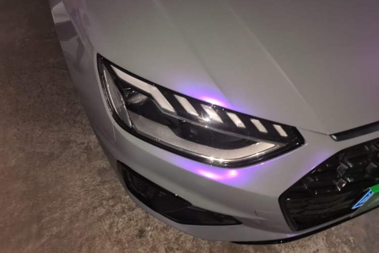 Used Audi A4L 2025 2 Million Units Enjoyment Version 40 TFSI Luxury Dynamic Edition Right Front Headlight